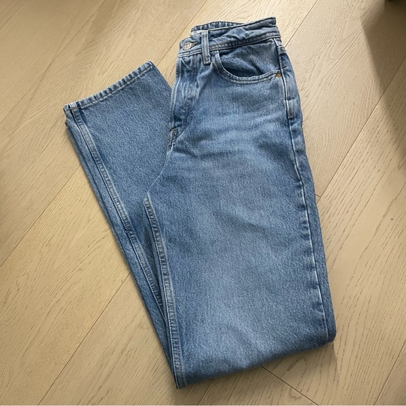 Zara Z1975 High Rise Straight Jeans - Picture 5 of 10